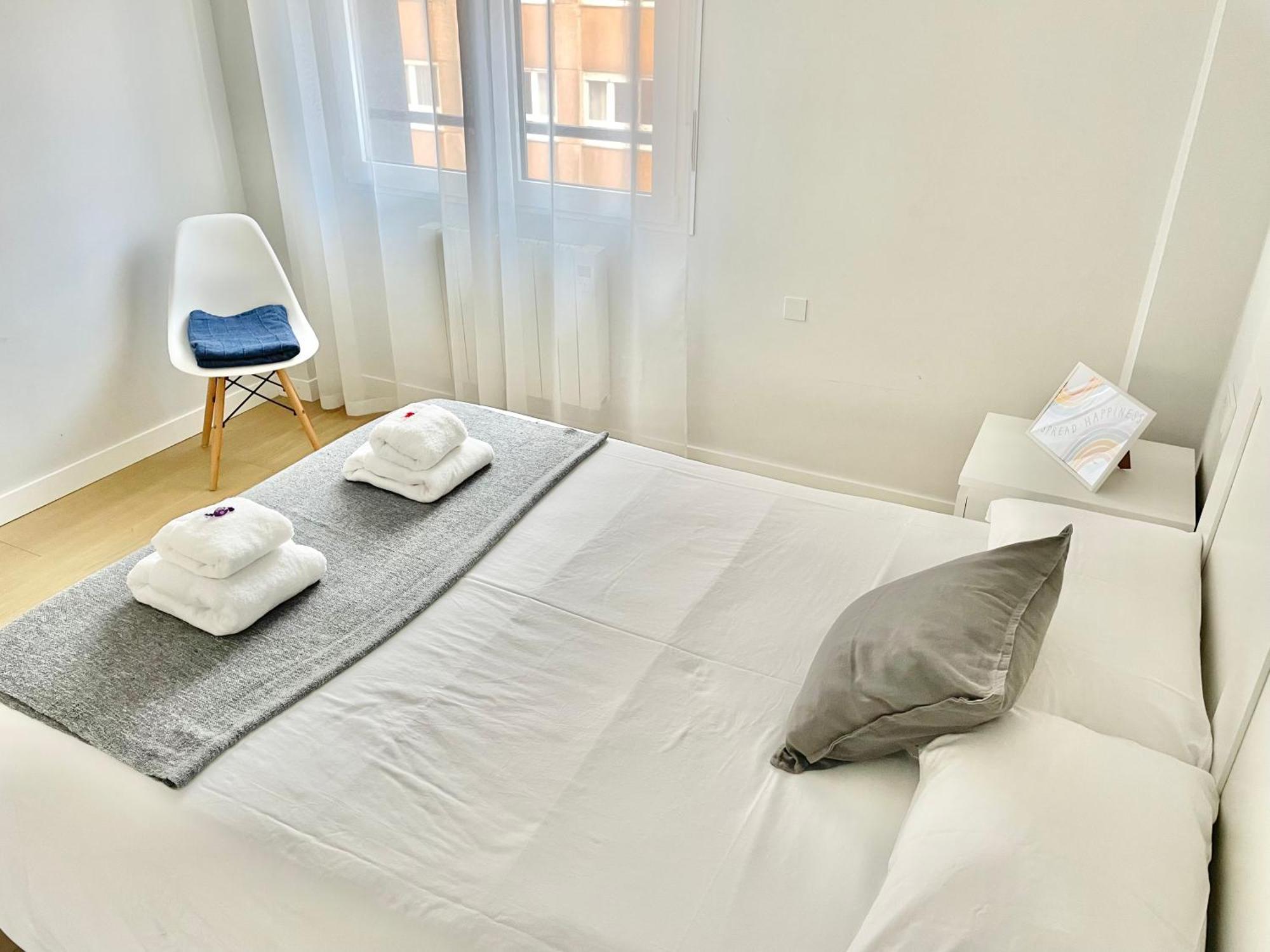 Apartamento San Lorenzo Playa. Vistas Al Mar. Gijón Exterior foto